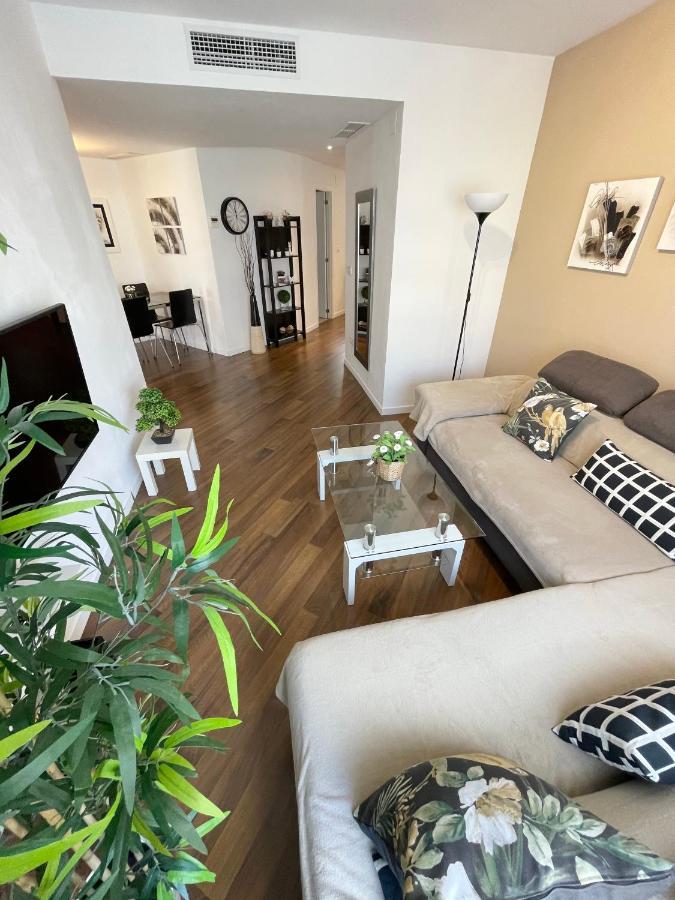 Apartamentos Sevilla Valencia Bagian luar foto