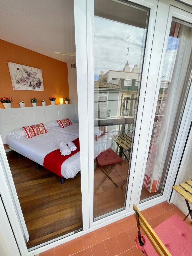 Apartamentos Sevilla Valencia Bagian luar foto